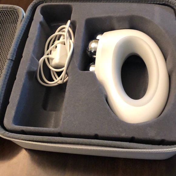 nu face Other - Skin toning device